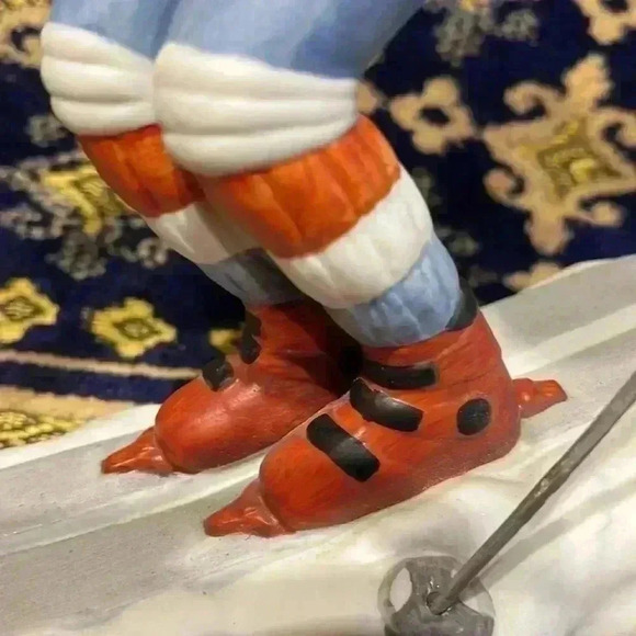 Rare 1983 Andrea Sadek the skier Figurine. 8.5 inches tall. Missing one pole - Picture 3 of 10